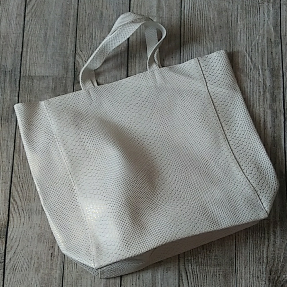 white gold saks fifth Avenue tote